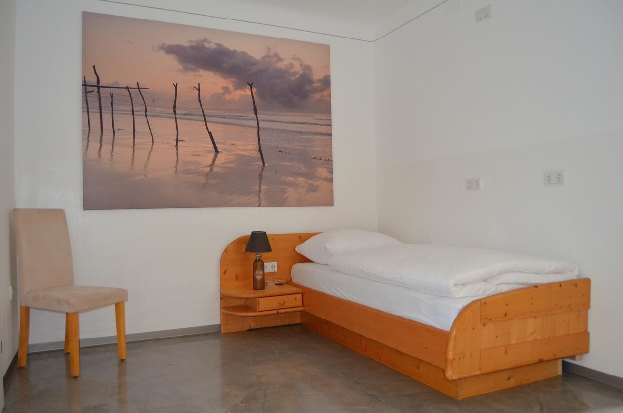 Pension Zum Strell Hollabrunn Ngoại thất bức ảnh